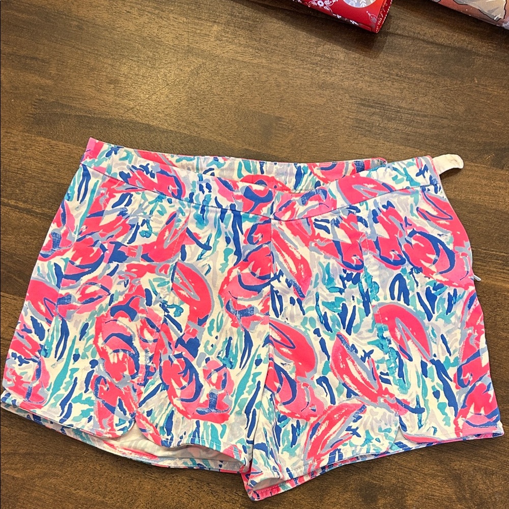 Lilly Pulitzer- women’s stretch Hazelle Shorts- Cosmic Coral